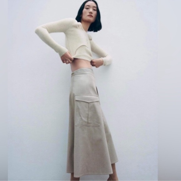 NWT Zara Cargo Wrap Midi Skirt Khaki Beige Size Small - Picture 3 of 5